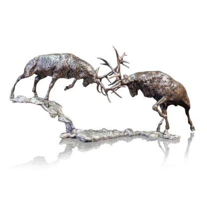 Dawn Duel - Rutting Stags